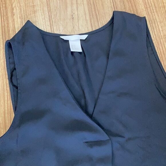 Chiffon tank euc - Picture 2 of 6